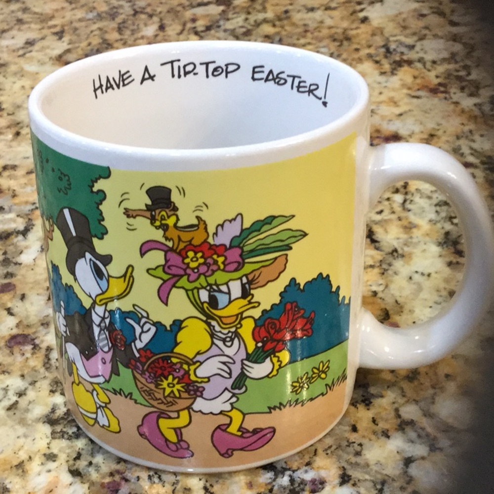 Donald & Daisy Easter Mug in great condition